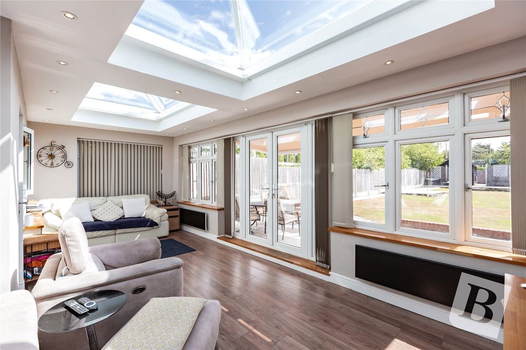 Property photo 2 of 26 Conservatory