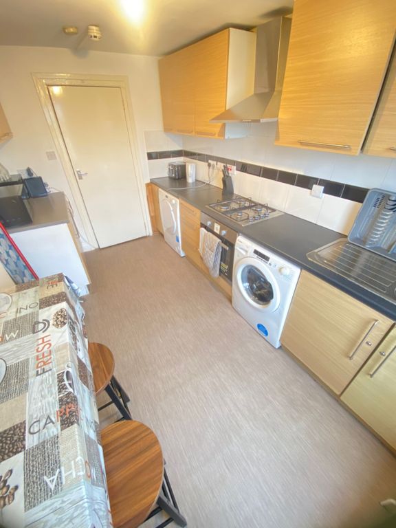 Property photo 1 of 9 Charming Double Rooms At Dalston