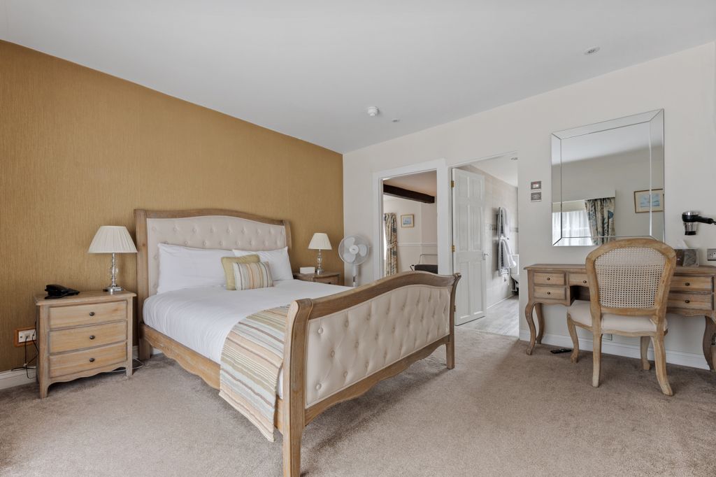 Property photo 3 of 7 Photo 3