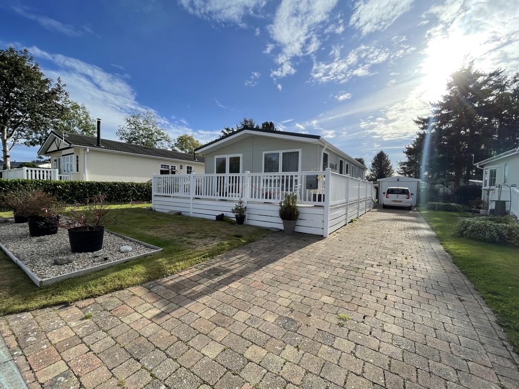 Property photo 1 of 18 Front View