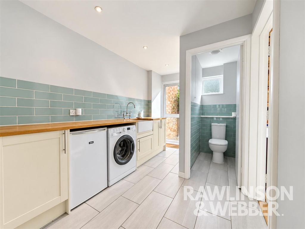 Property photo 3 of 21 Alto Photos (9).Png