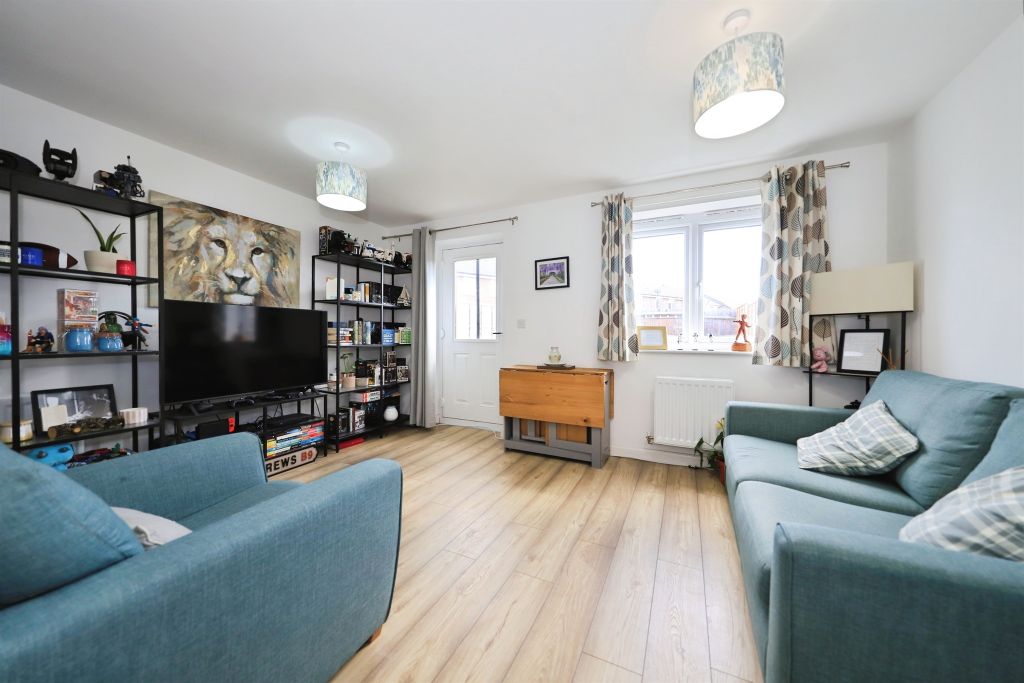 Property photo 2 of 17
