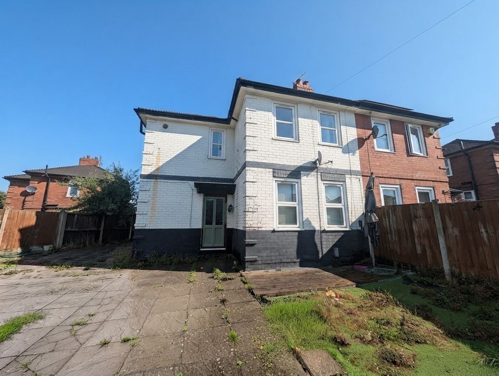 Property photo 1 of 14 Front