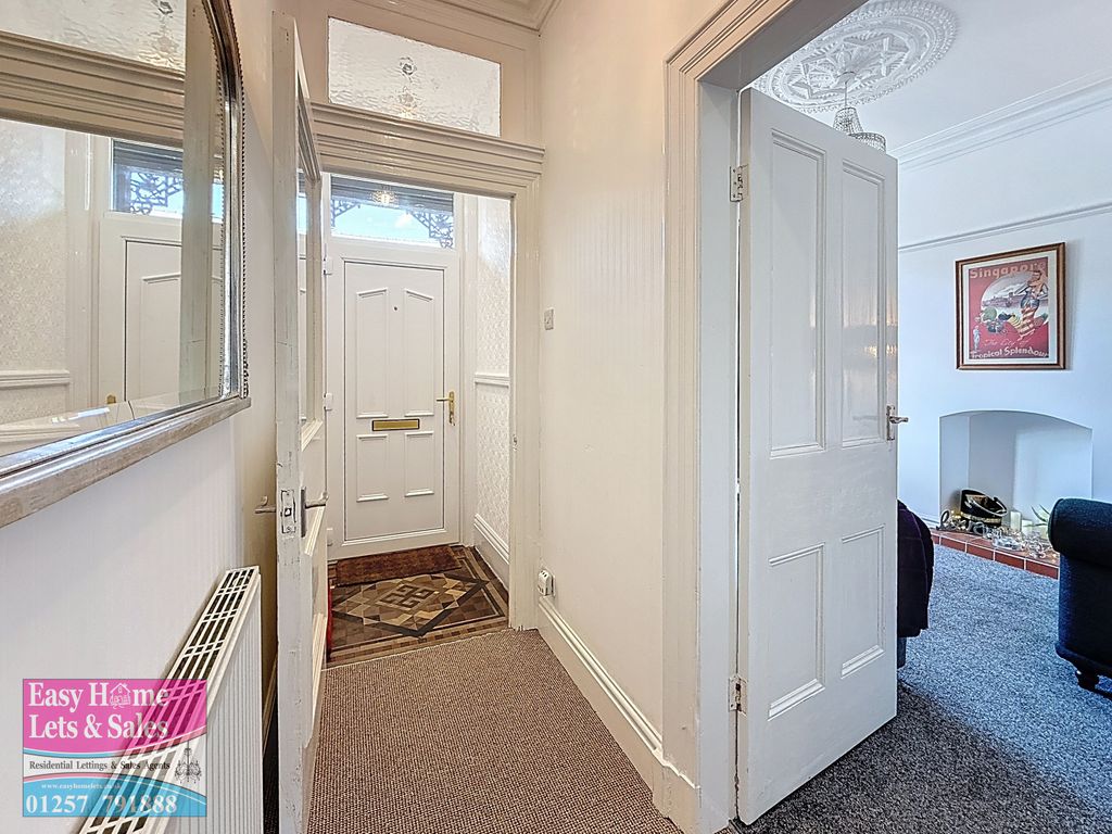 Property photo 2 of 21 Entrance Porch