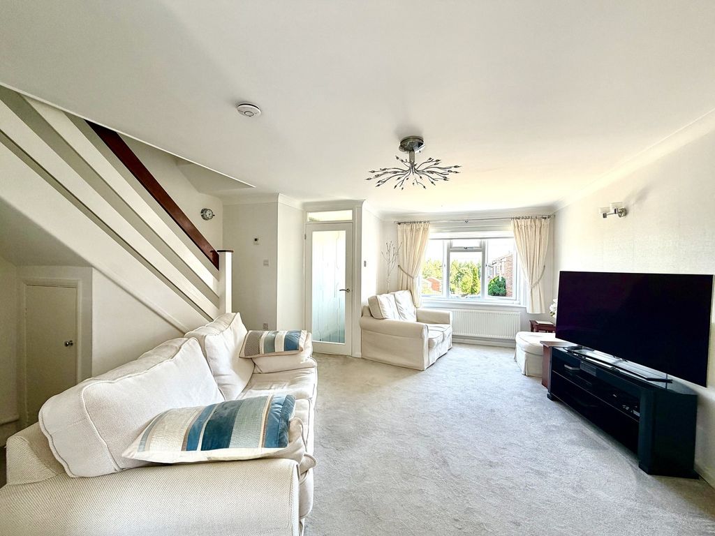 Property photo 2 of 17 Not Specified