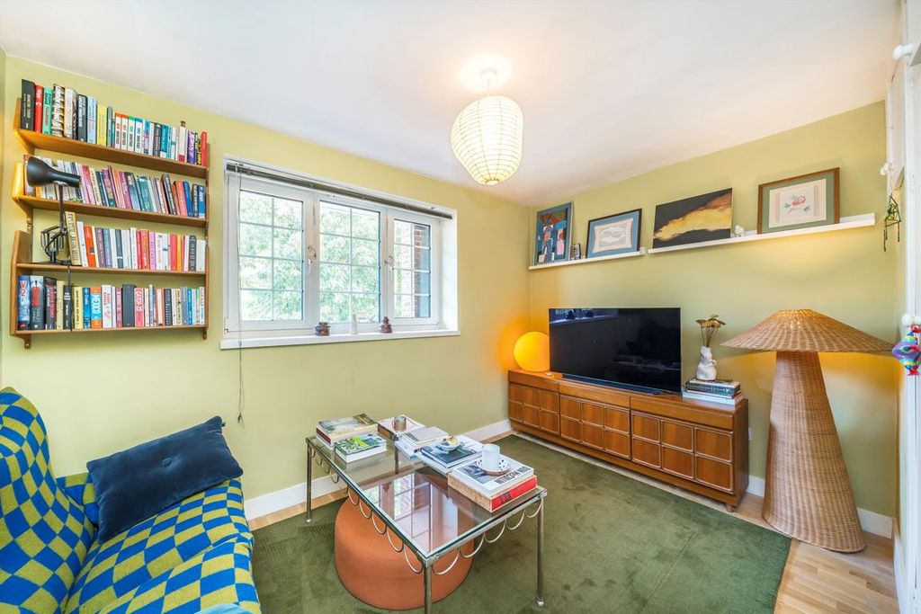 Property photo 2 of 9