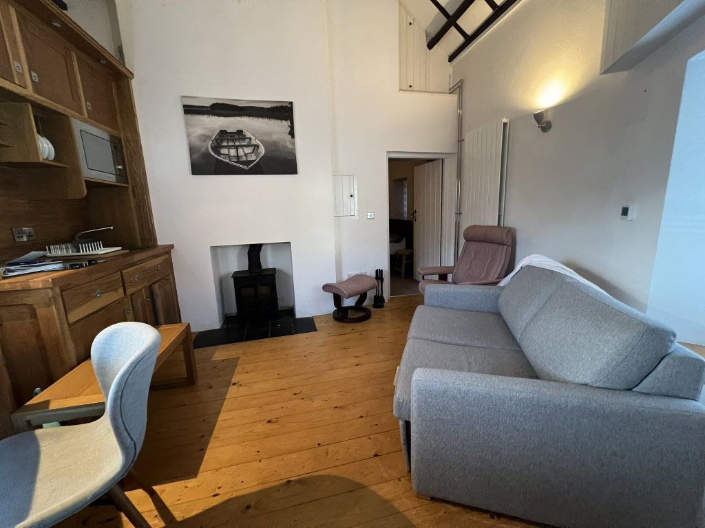 Property photo 2 of 4 Img_1505