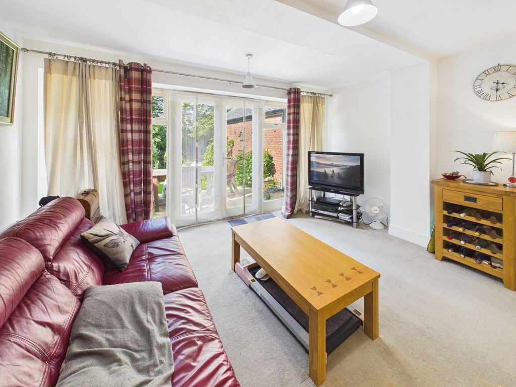 Property photo 2 of 12