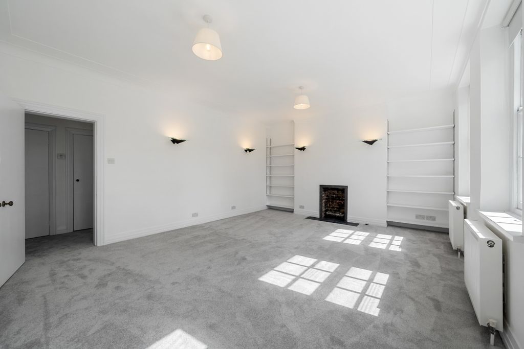 Property photo 2 of 8 5073471