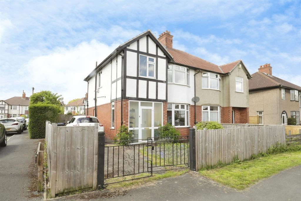 Property photo 1 of 14