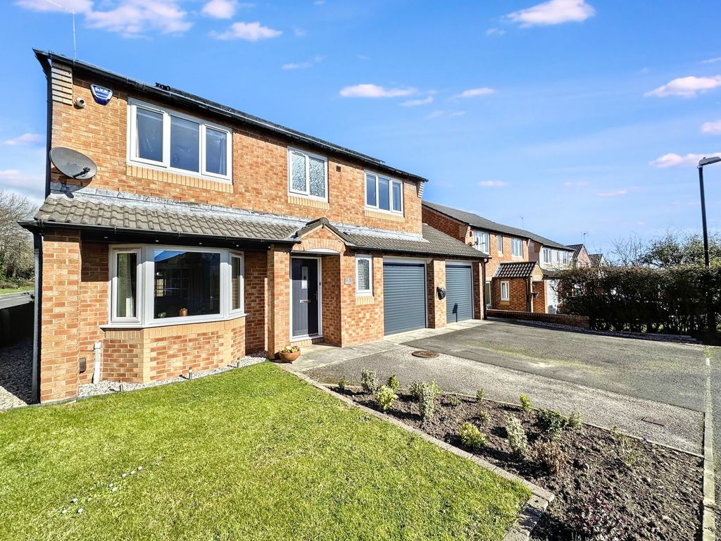 Property photo 2 of 23