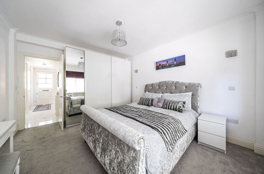Property photo 2 of 10 Picture No. 05