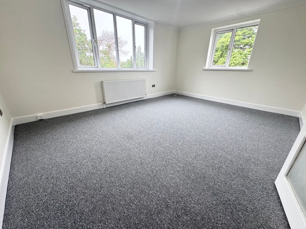 Property photo 1 of 15 Image