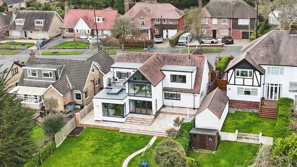 Property photo 1 of 28 4816312