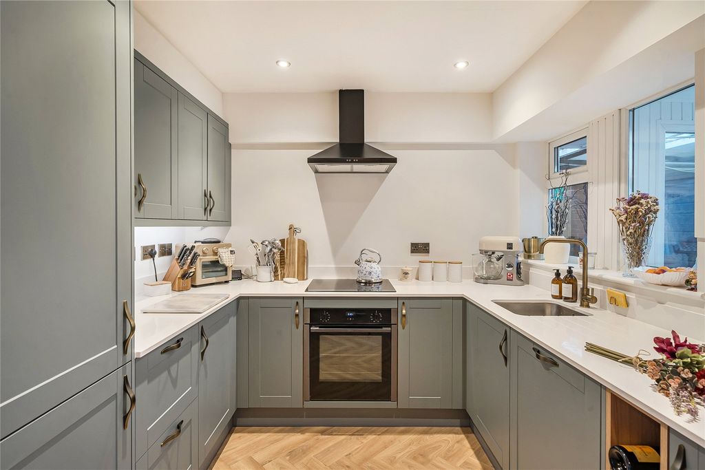 Property photo 3 of 15 Picture No. 14