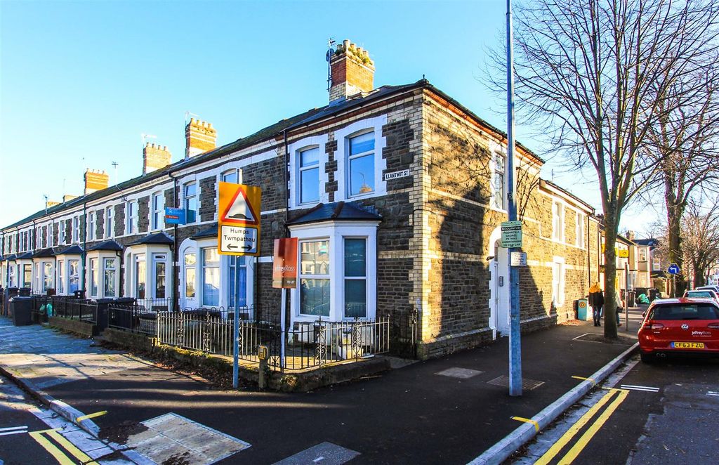 Property photo 1 of 6 1, 2 Llantwitt Streetnew (8 Of 8).Jpg