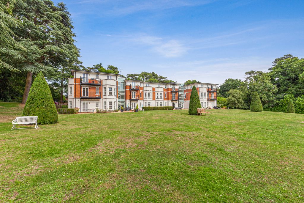 Property photo 1 of 10