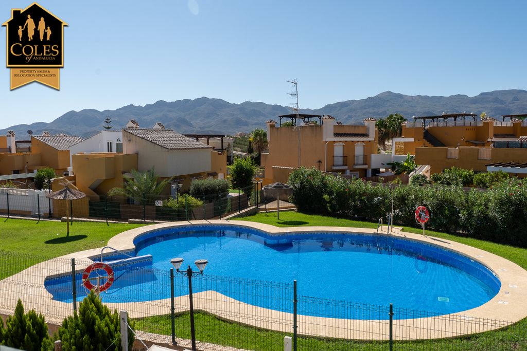 Property photo 3 of 40