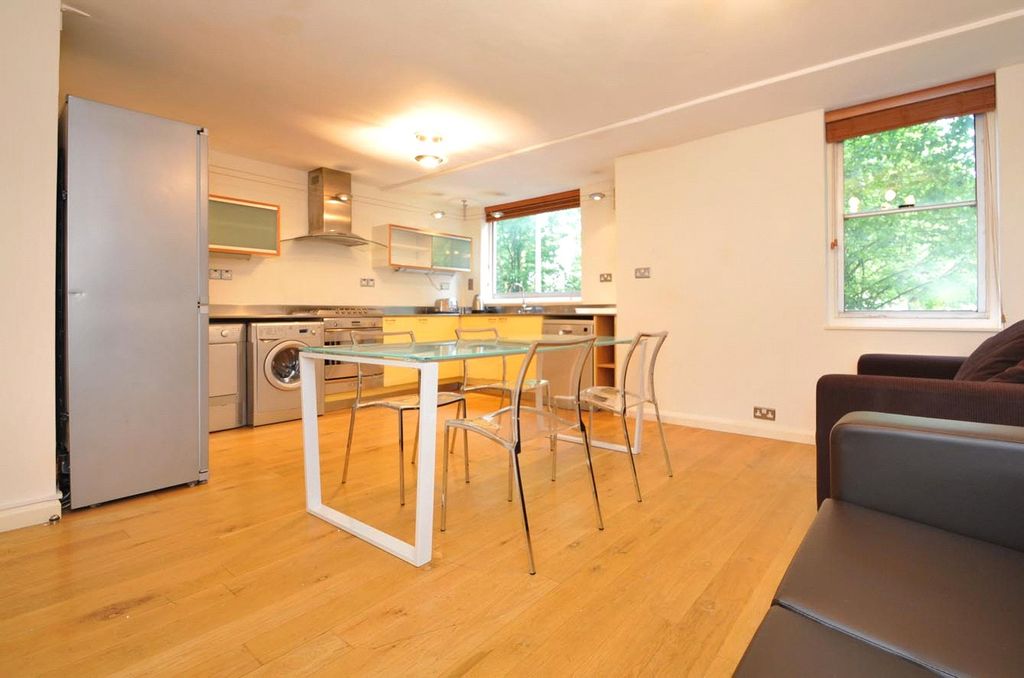 Property photo 1 of 17 Kitchen Reception