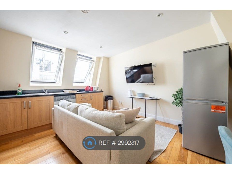Property photo 2 of 25