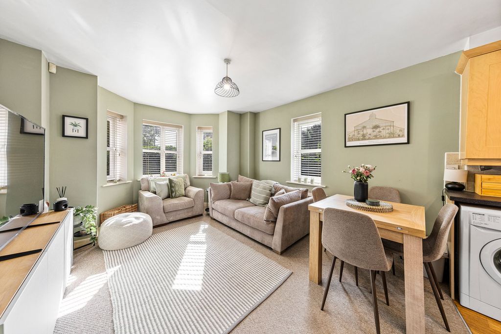 Property photo 3 of 15