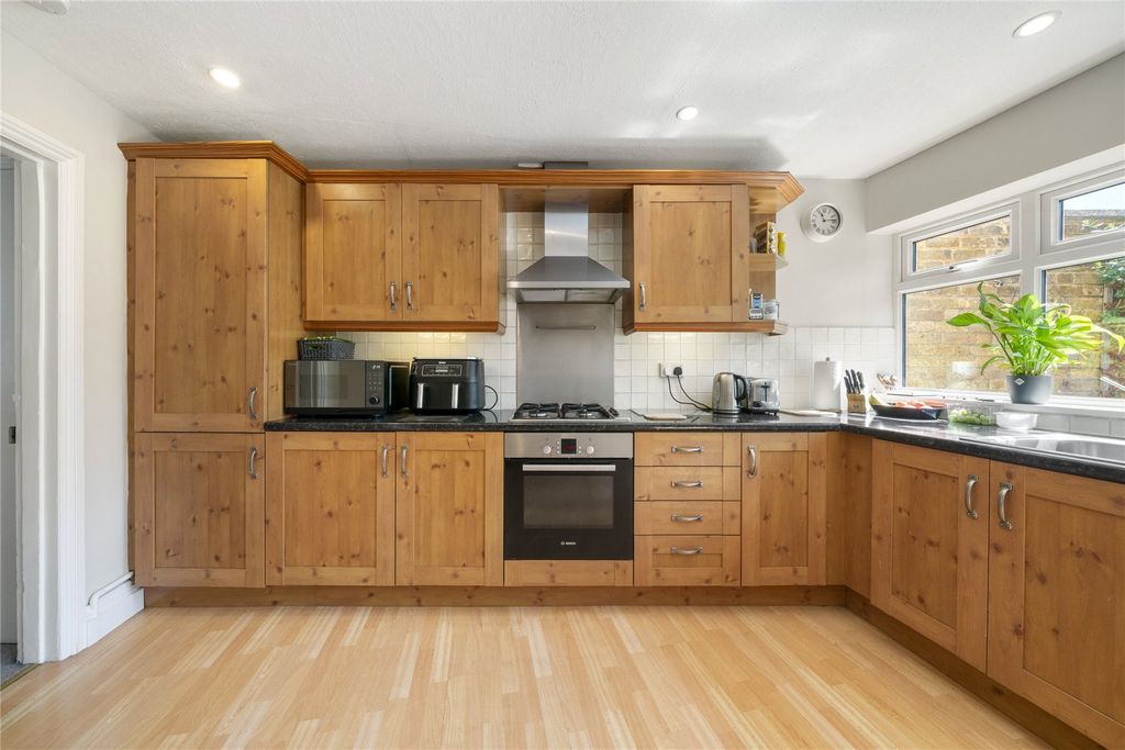 Property photo 3 of 11 Picture No. 08