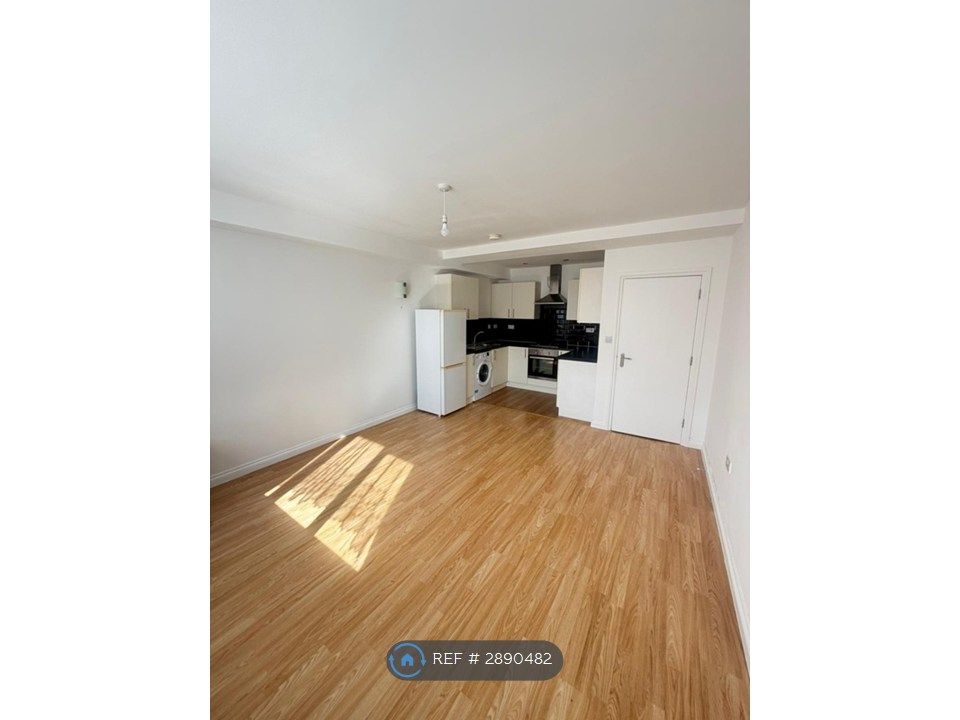 Property photo 3 of 6