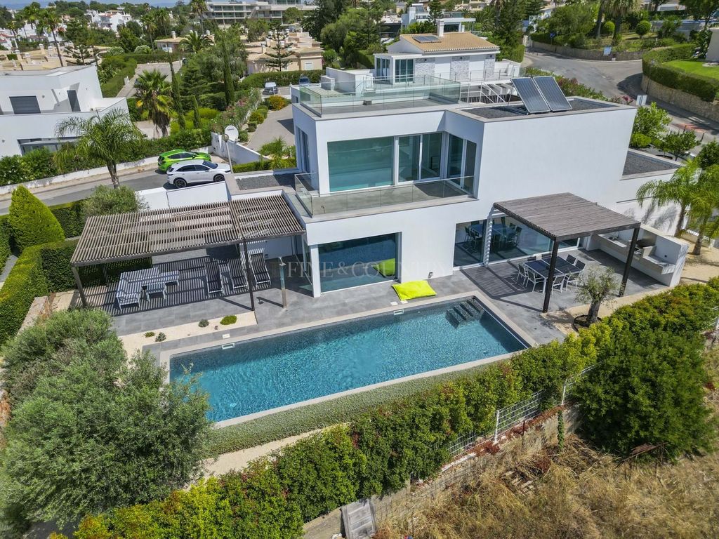 Property photo 1 of 30