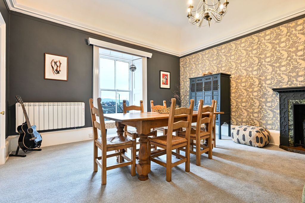 Property photo 2 of 23 Dining Room