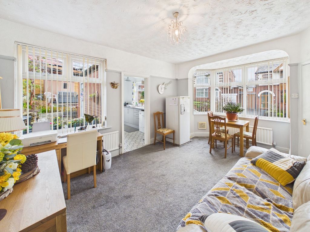 Property photo 3 of 27