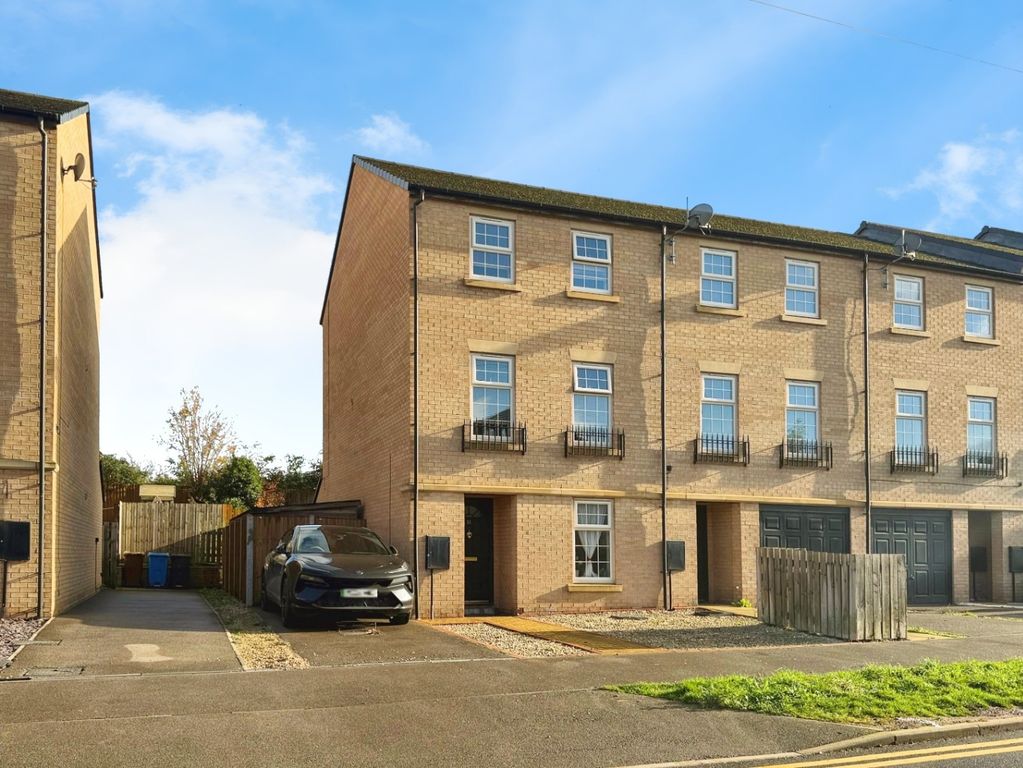 Property photo 1 of 21 4633092