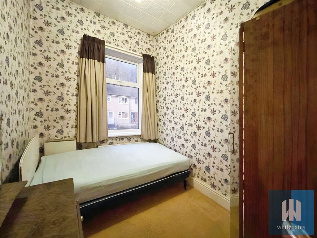 Property photo 3 of 16 Picture No. 02