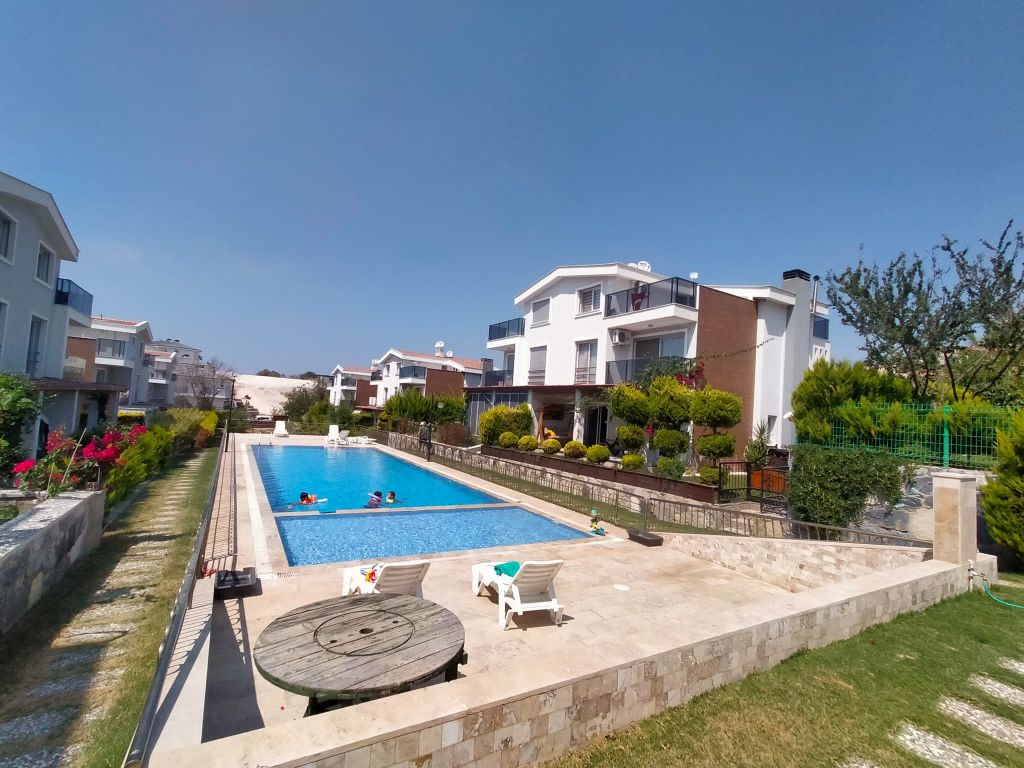 Property photo 1 of 22 Luxury Three-Storey Villa In Kusadasi For Sale - A Beautiful Complex With Shared Pool