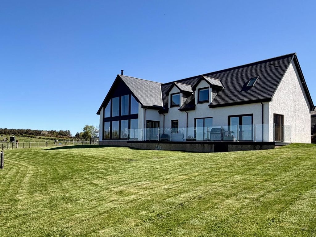 Property photo 1 of 48 Exterior