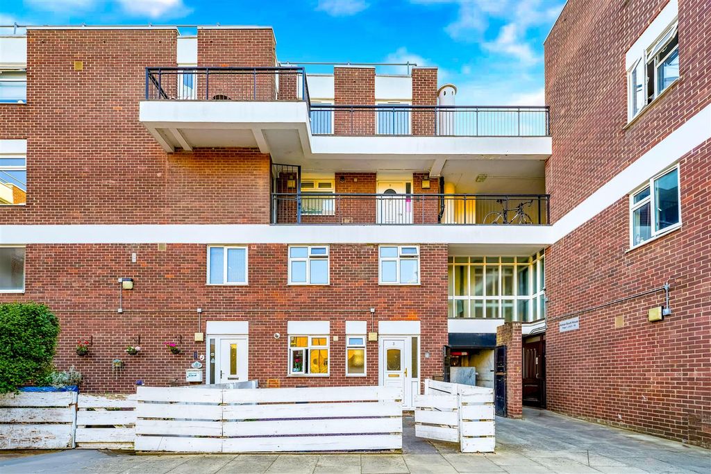 Property photo 1 of 25 Adrian Boult House