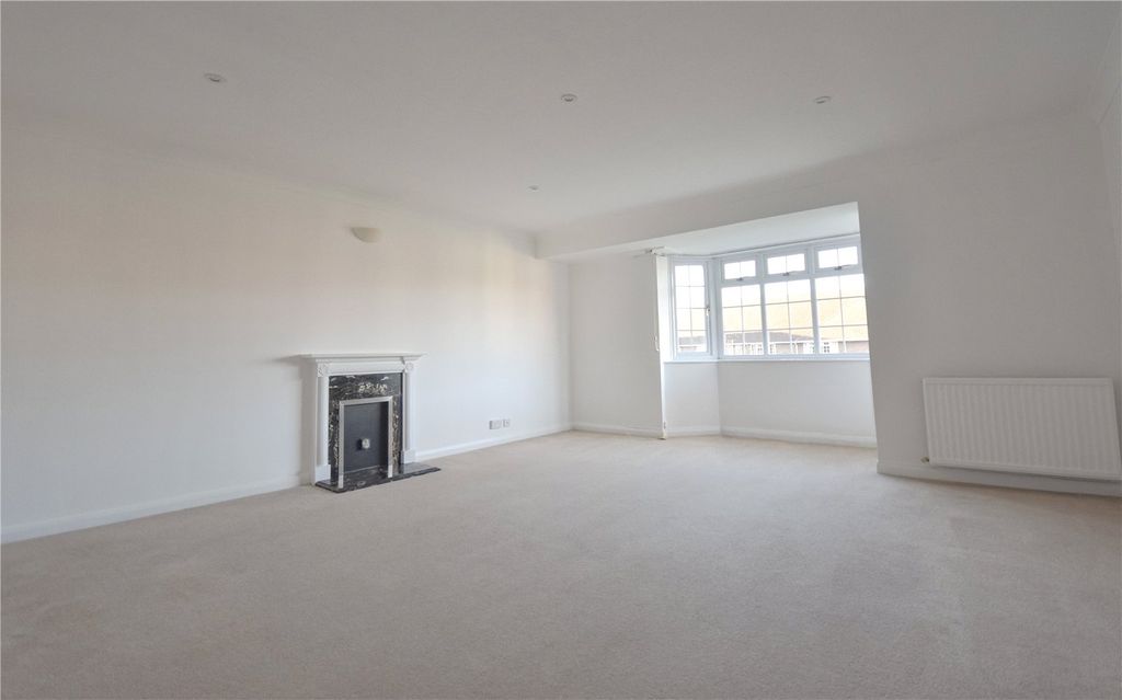 Property photo 2 of 9 Picture No. 23