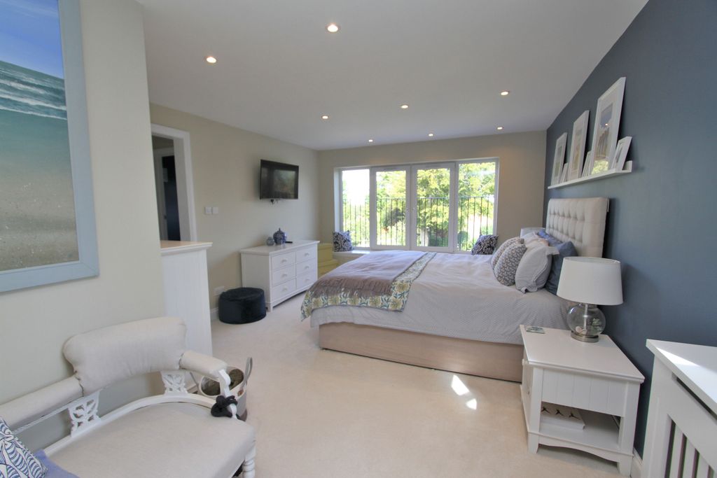 Additional image 23 of 5 bed detached house for salePrideaux Road, Eastbourne BN21