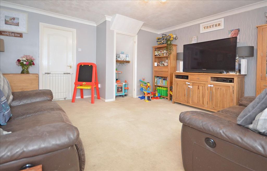 Property photo 3 of 13