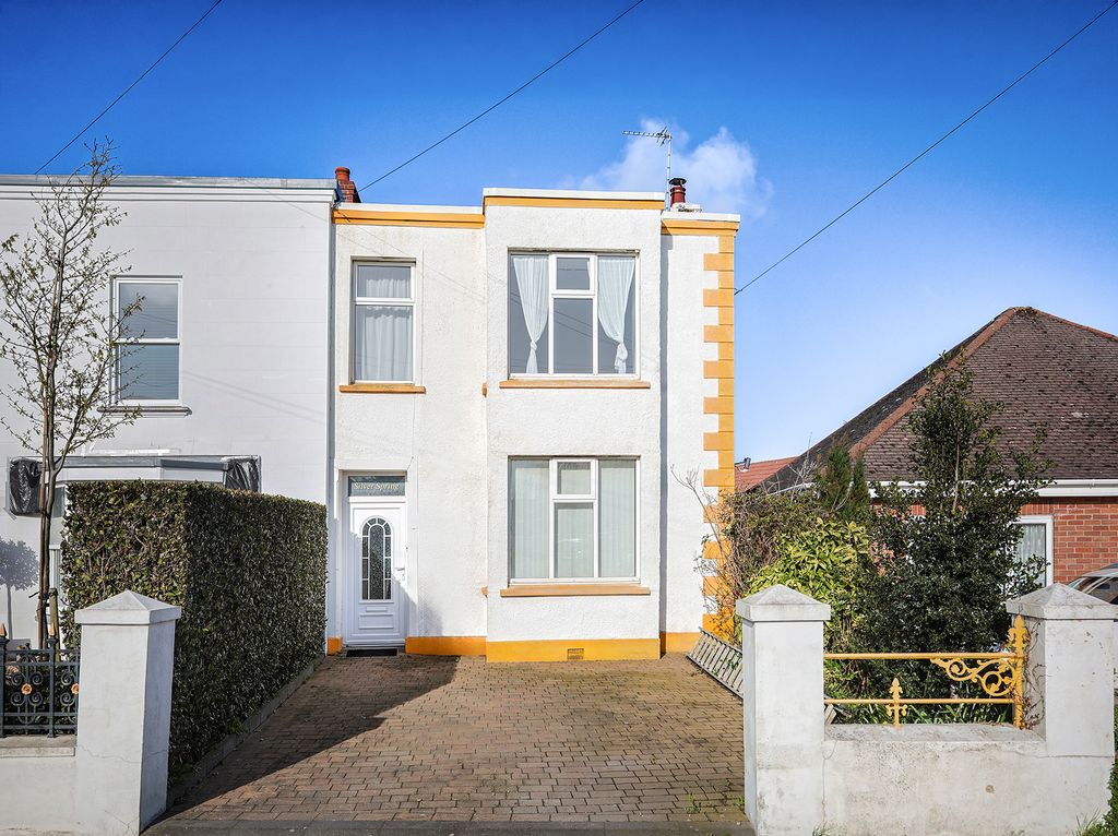 Property photo 1 of 14 Photo 0