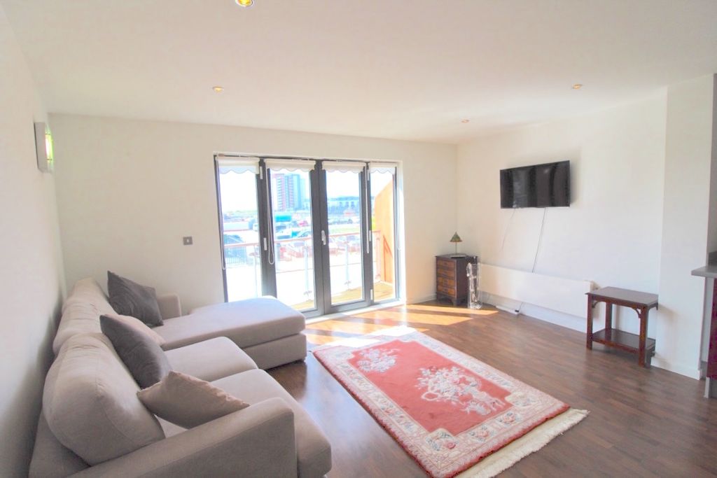 Property photo 3 of 11