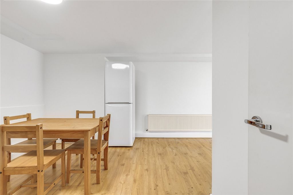 Property photo 3 of 8 Picture No. 07