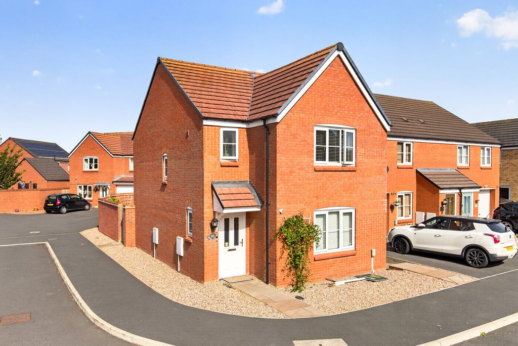 Property photo 1 of 29