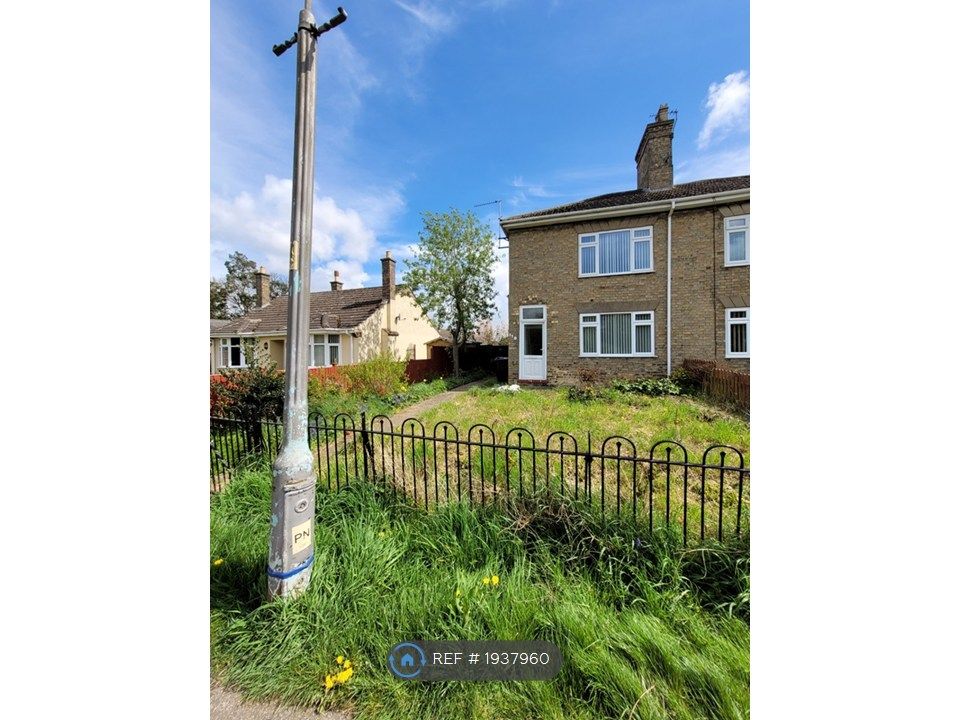 Property photo 1 of 27 Large Semi With River View