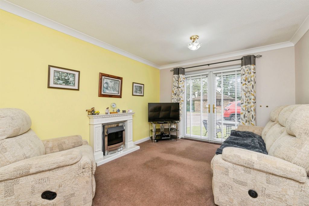 Property photo 2 of 14