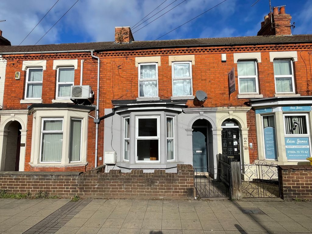 Property photo 1 of 9