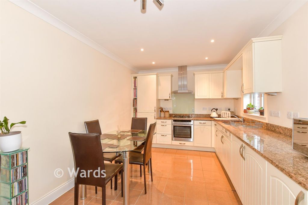 Property photo 2 of 8 Kitchen/ Diner