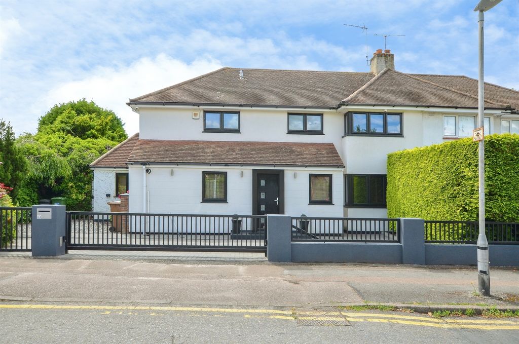 Property photo 1 of 34