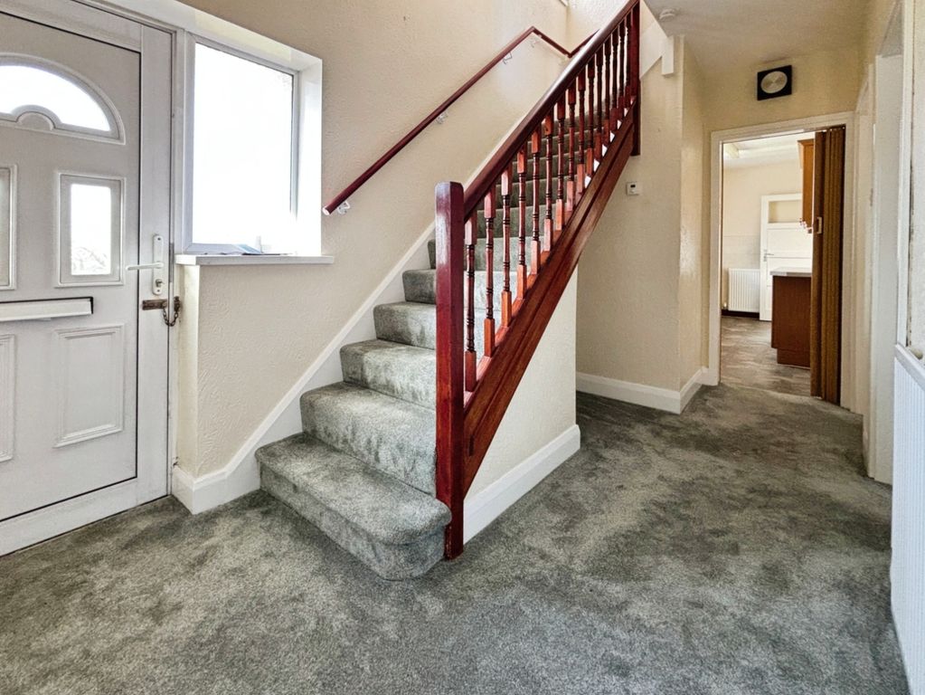 Property photo 3 of 20 Hallway