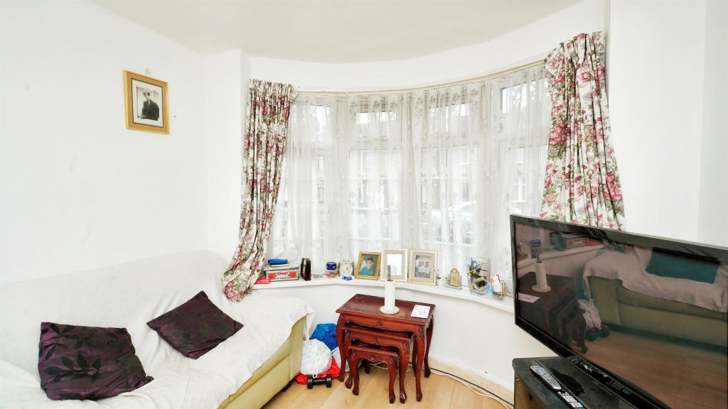 Property photo 3 of 16