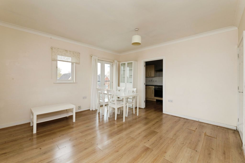 Property photo 3 of 20